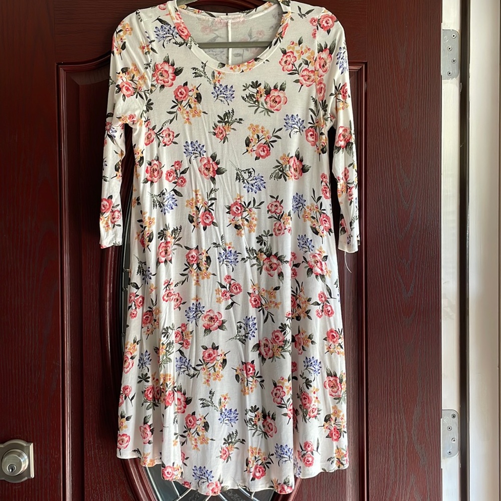 White Floral Long Sleeve Dress